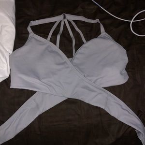Alphalete wrap bra in cool grey